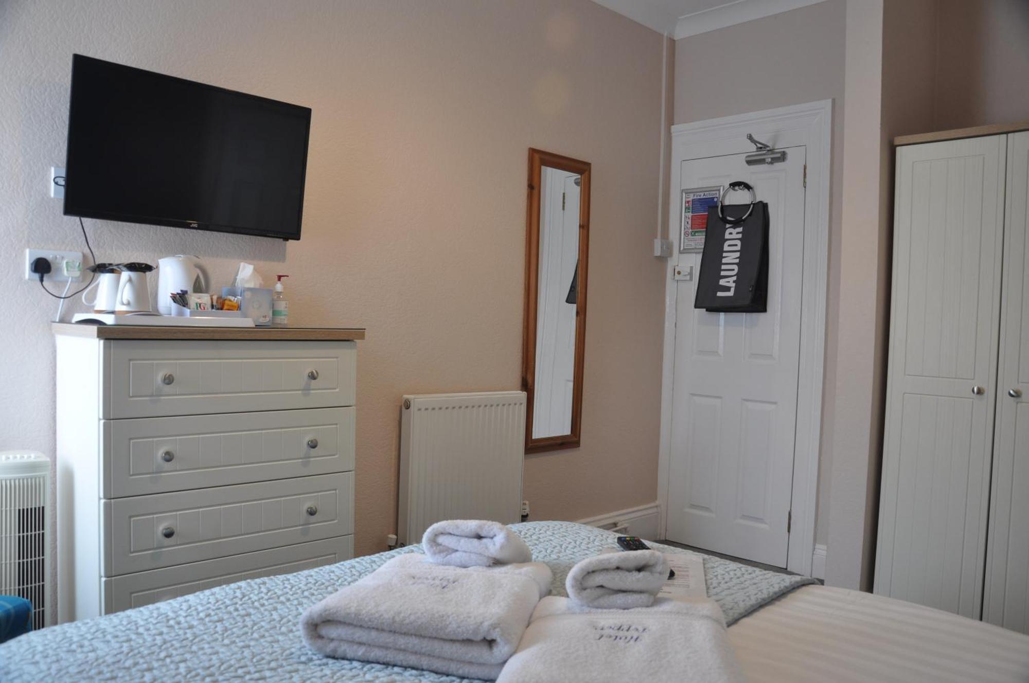 Hotel Peppers Torquay Bagian luar foto